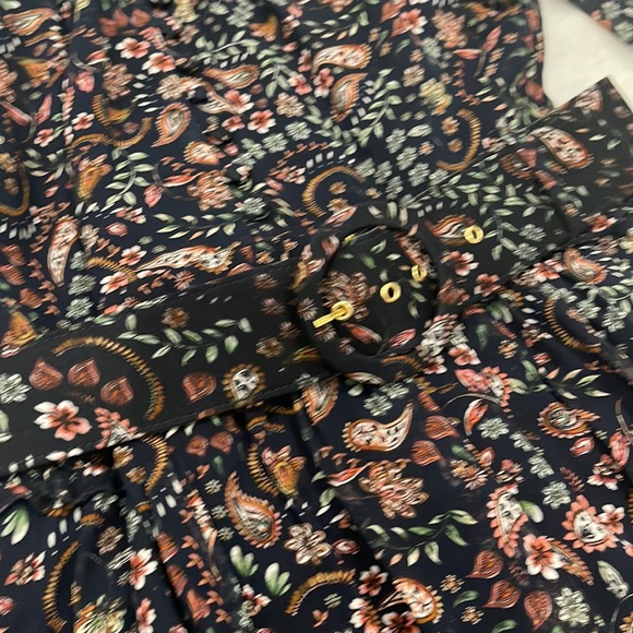 BRAND NEW! Nicholas the label 100% Silk mini dress with belt and button details - Picture 4 of 8